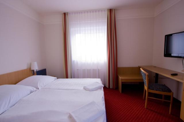 Hotel Jacobsberg Oschersleben Zewnętrze zdjęcie
